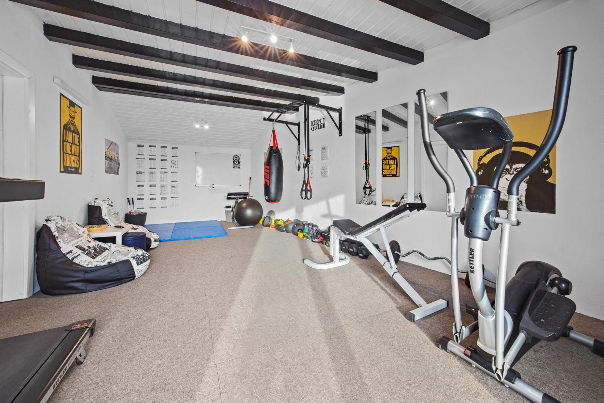 Special Offer! New Luxury Apartment With Pool, Fitness, Outdoor Bar&Grill Buje Εξωτερικό φωτογραφία